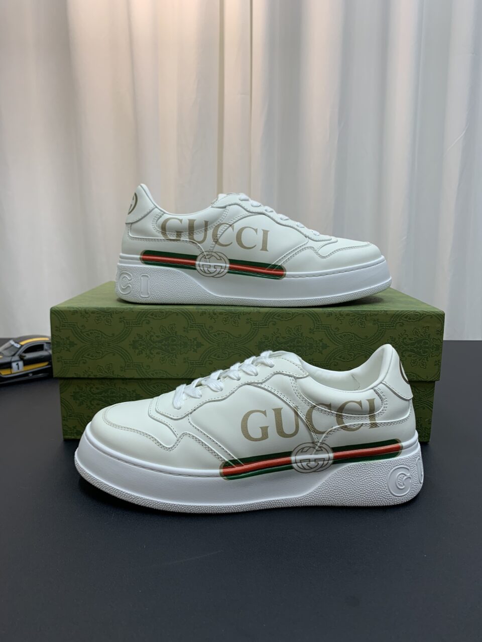 Gucci GG – Logo Low Top Replica Sneakers for Men