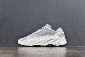 700V2STATIC_5.jpg