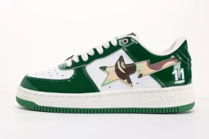 A-BATHING-APE-Bape-Sta-Dark-Green-Camo-White-Top-REPS1.webp