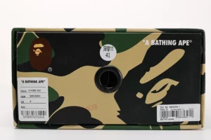 A-BATHING-APE-Bape-Sta-Dark-Green-Camo-White-Top-REPS11.webp