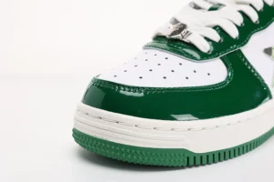 A-BATHING-APE-Bape-Sta-Dark-Green-Camo-White-Top-REPS4.webp