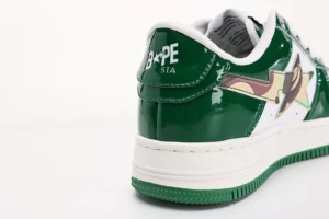 A-BATHING-APE-Bape-Sta-Dark-Green-Camo-White-Top-REPS5.webp