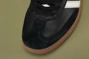Adidas-x-JJJJound-Samba-OG-Black-Black-Crystal-White-Gum-5.webp