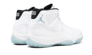 Air-Jordan-11-Retro-Legend-Blue-2014-Reps-2.png