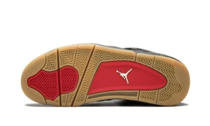 Air-Jordan-4-Retro-x-Levis-Black-Denim-Reps-3.webp