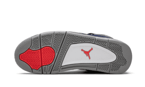 Air-Jordan-4-Winter-Loyal-Blue-Reps-3.png