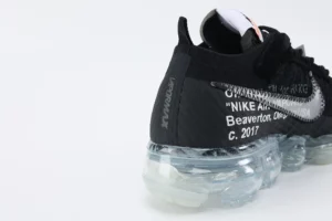 Air-VaporMax-Off-White-Black-2018-1.webp