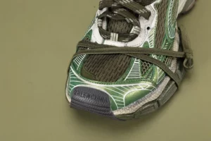 BALENCIAGA-3XL-Sneakers-Green-Mesh-and-Rubber-in-Distressed-Look-4.webp