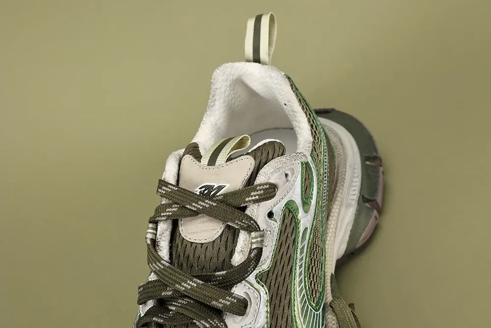 BALENCIAGA-3XL-Sneakers-Green-Mesh-and-Rubber-in-Distressed-Look-7.webp