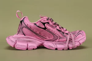 BALENCIAGA-3xl-In-Pink-Low-top-Sneakers.webp
