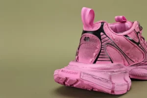 BALENCIAGA-3xl-In-Pink-Low-top-Sneakers-6.webp