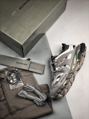 BALENCIAGA-TRACK-SNEAKER-GREY-2.jpg