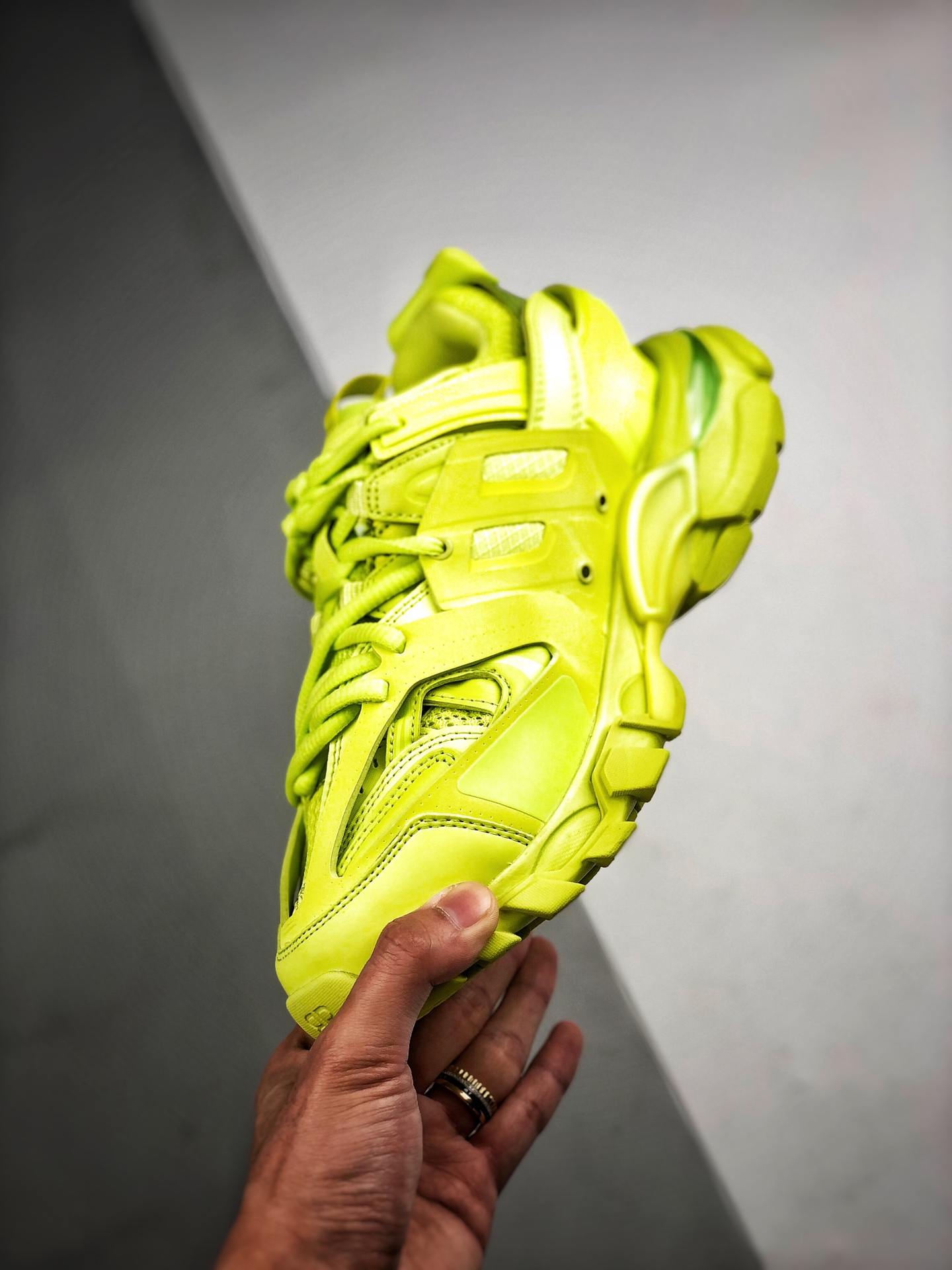 BALENCIAGA-TRACK-SNEAKER-YELLOW-5.jpg