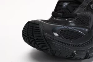 Balenciaga-10XL-Black-SNEAKERS-5.webp