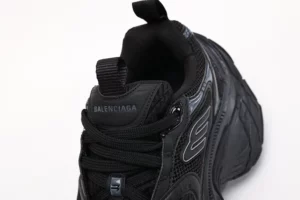 Balenciaga-10XL-Black-SNEAKERS-8.webp