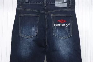 Balenciaga-3M-Jeans-With-Embroidered-Logo-3.webp