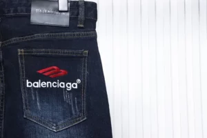 Balenciaga-3M-Jeans-With-Embroidered-Logo-8.webp