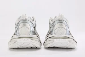 Balenciaga-3XL-Chunky-Mesh-Silver-White-2.webp