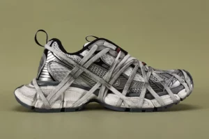 Balenciaga-3XL-Sneaker-Extreme-Lace-Brown-Grey-2.webp