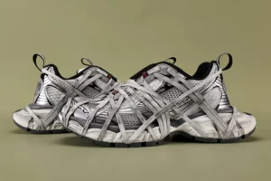 Balenciaga-3XL-Sneaker-Extreme-Lace-Brown-Grey.webp