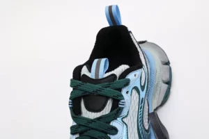Balenciaga-3XL-chunky-Sneakers-Conscious-4.webp