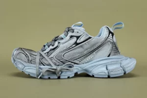 Balenciaga-3Xl-In-Destroyed-Canvas-In-Light-Blue-1.webp