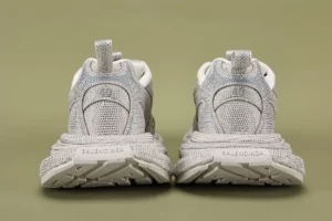 Balenciaga-3Xl-Sneakers-With-Rhinestones-4.webp