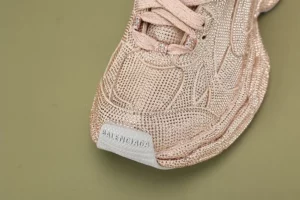 Balenciaga-3Xl-With-Rhinestones-Sneaker-Pink-5.webp