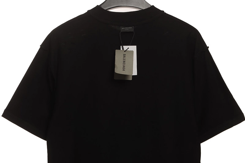 Balenciaga-Anti-Auto-Loecher-und-Risse-T-Shirt-Reps7.webp
