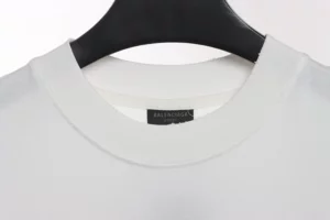 Balenciaga-Bandtyp-Logo-T-Shirt-Reps5.webp
