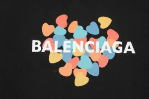 Balenciaga-Bunter-Liebesdruck-Sweatshirt-Reps11.webp