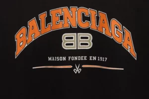 Balenciaga-Distressed-gewaschenes-Maison-T-Shirt-Reps4.webp