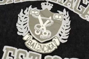 Balenciaga-EST-1917-Print-T-Shirt-Replica-3.webp