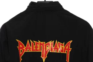 Balenciaga-Flammen-Metall-Buchstabenjacke-Reps4.webp