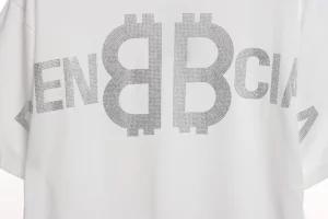 Balenciaga-Flash-Diamond-Logo-Print-T-Shirt-8.webp