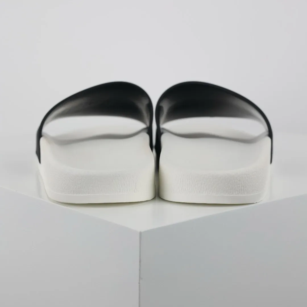 Balenciaga-Flip-Flops-with-logo-Print-white-and-black-4.webp