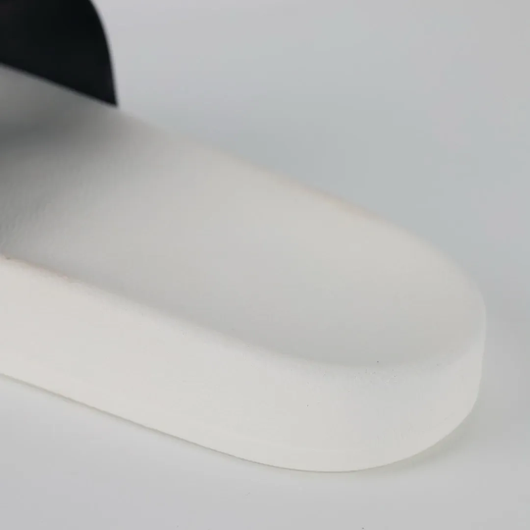 Balenciaga-Flip-Flops-with-logo-Print-white-and-black-8.webp
