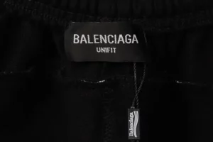 Balenciaga-Football-Shorts-Co-Branded-With-Manchester-United-6.webp