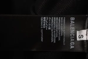 Balenciaga-Football-Shorts-Co-Branded-With-Manchester-United-8.webp