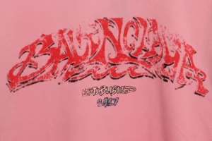Balenciaga-Graffiti-mit-Offshore-Alphabet-T-Shirt-Reps9.webp