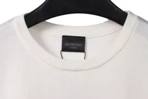 Balenciaga-Green-Letter-LOGO-T-shirt-4.webp