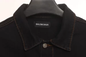 Balenciaga-Jeansjacke-in-limitierter-Auflage-Reps11.jpg.webp