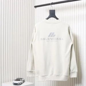 Balenciaga-Lb-Sweatshirt-With-Reflective-Letter-Logo-3.webp