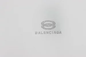 Balenciaga-Logo-mit-heissen-Diamanten-auf-Vorder-und-Rueckseite-T-Shirt-Reps5.jpg.webp