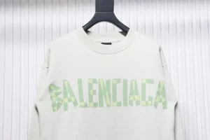Balenciaga-Masking-Tape-sweatshirt-2.webp