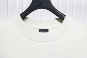 Balenciaga-Masking-Tape-sweatshirt-3.webp