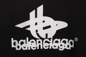Balenciaga-Mehrlagiges-Logo-T-Shirt-Reps2.webp