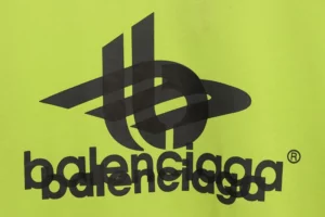 Balenciaga-Mehrlagiges-Logo-T-Shirt-Reps6.webp