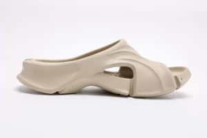 Balenciaga-Mold-Slide-Sandal-Beige-REPS8.webp