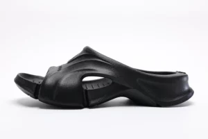 Balenciaga-Mold-Slide-Sandal-Black-Top-Replica6.webp